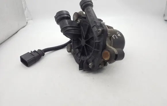 Volkswagen Jetta VI Secondary air pump 07K959253A