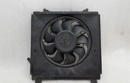 Porsche 911 996 Radiator cooling fan shroud 99662403501
