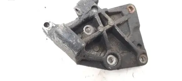Citroen Jumpy Engine mounting bracket 25384715