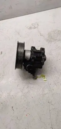 Audi A4 S4 B7 8E 8H Power steering pump