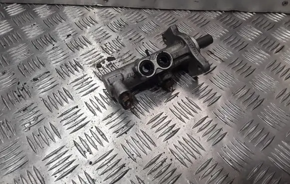 Volvo S60 Master brake cylinder 8646007