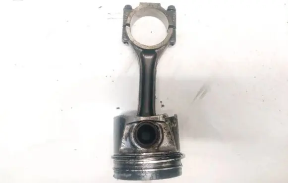 Volkswagen PASSAT B6 Piston with connecting rod