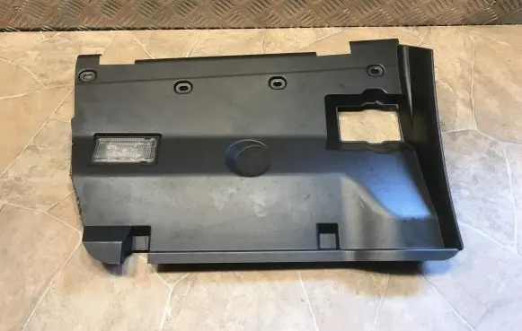 BMW 5 E60 E61 Dashboard lower bottom trim panel 7009294