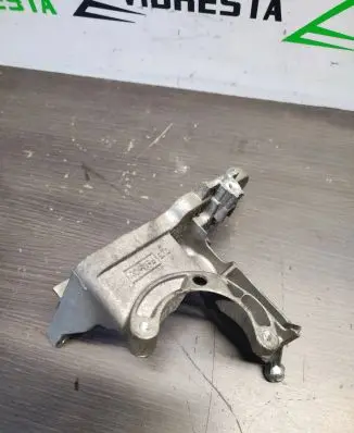 Volvo S60 Engine mounting bracket AV6Q9B470BB VSS8C