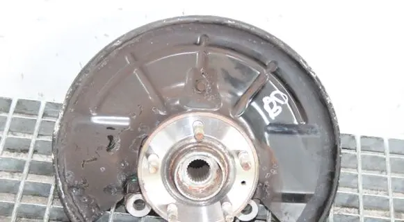 Opel Mokka Front wheel hub