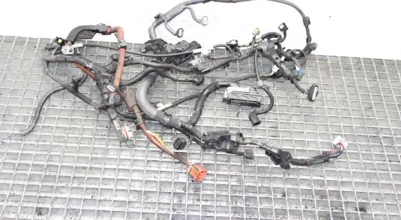 Lexus CT 200H Engine installation wiring loom 8212247030A 8216376010