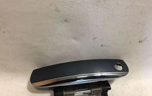 Audi A6 S6 C6 4F Front door exterior handle 4F0837208