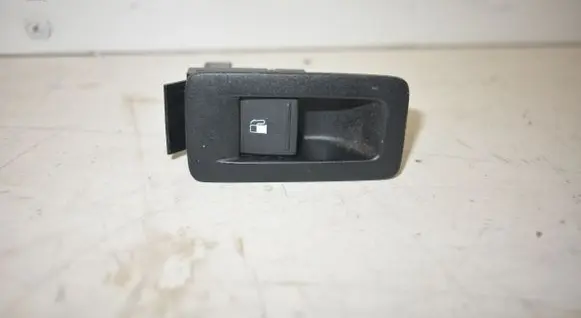 Volkswagen Touran II Fuel tank opening switch 1T0959551A