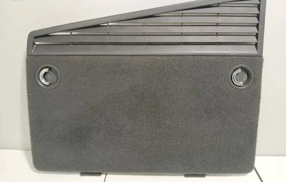 Trunk/boot lower side trim panel