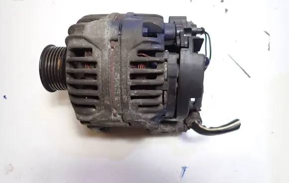 Renault Megane III Generator/alternator 8200660025