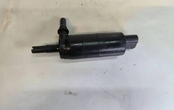 BMW X5 E70 Headlight washer pump 7217792 3323525 7217732