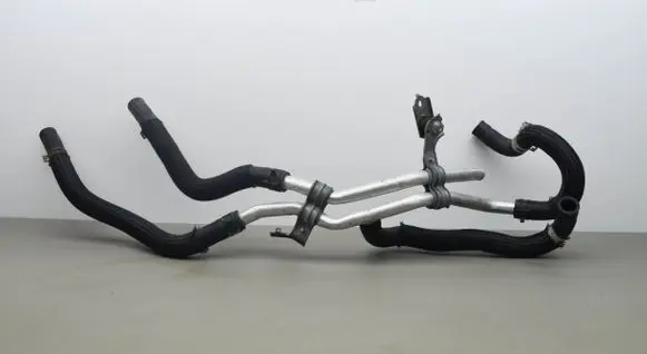 Toyota Prius (XW30) Engine coolant pipe/hose