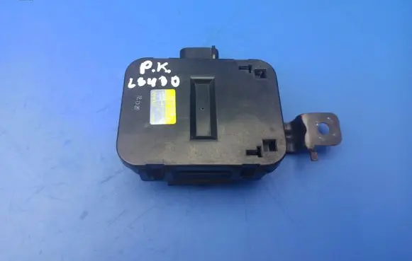 Coolant fan relay