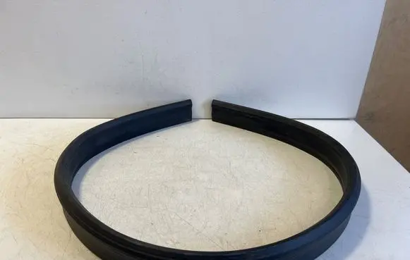 Mercedes-Benz GLB X247 Engine compartment rubber 80192201