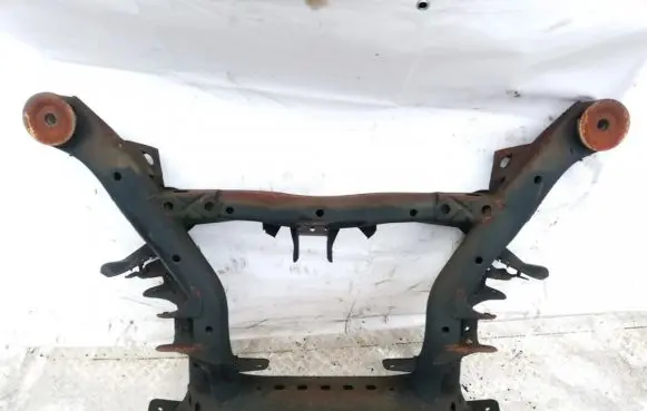 Volkswagen Touareg I Rear subframe 