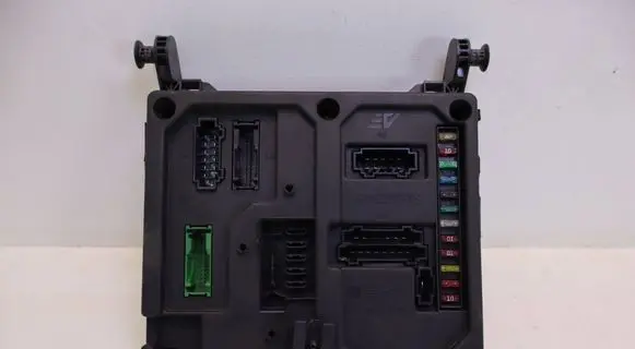 Ford Galaxy Fuse module 7M0962258F