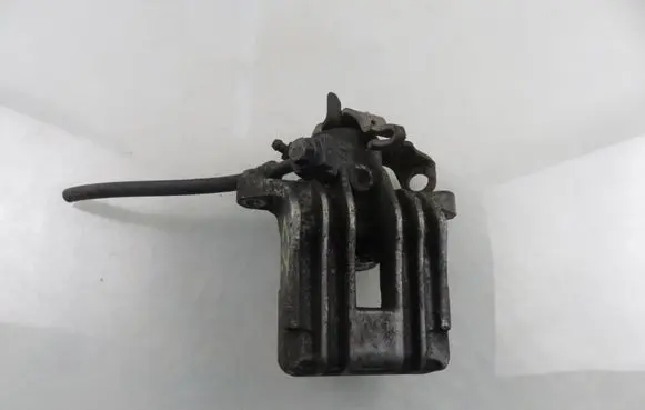 Volkswagen Golf IV Rear brake caliper