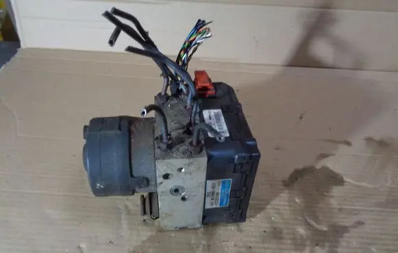 Hyundai H-1, Starex, Satellite ABS Pump 589004A050