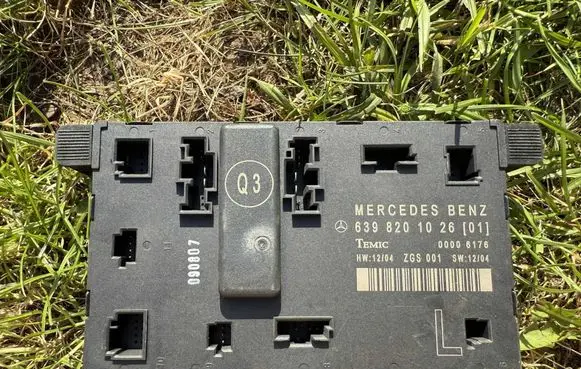 Mercedes-Benz Vito Viano W639 Door control unit/module 6398201026