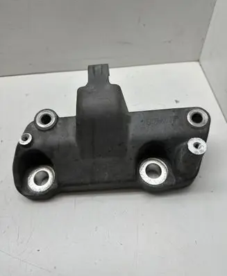 Volvo C40 Engine mounting bracket 31686307