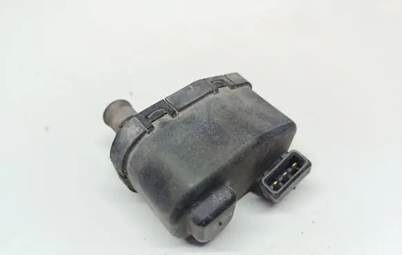 Volkswagen Transporter - Caravelle T4 Headlight level adjustment motor 165941295 00437542