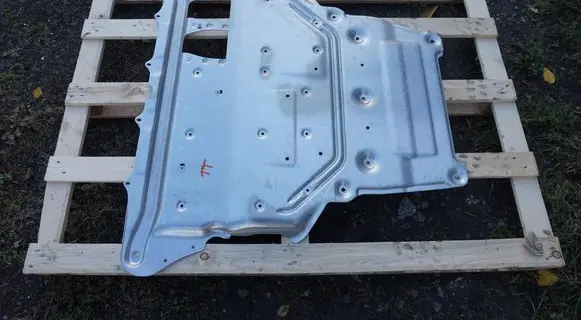 Renault Clio V Engine splash shield/under tray 8S7863822D