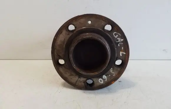 Volvo S60 Rear wheel hub