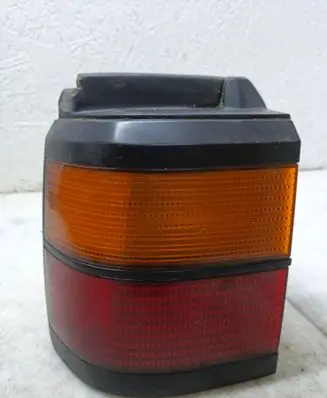 Volkswagen PASSAT B3 Rear/tail lights 333945111