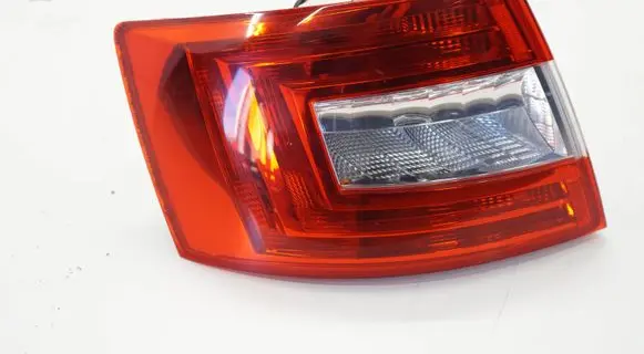 Skoda Octavia Mk3 (5E) Rear/tail lights 2SK011053ACR 2SK011053