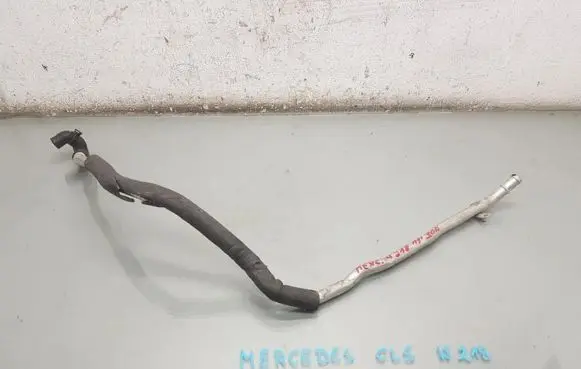 Mercedes-Benz CLS C218 X218 Engine coolant pipe/hose A2128304396