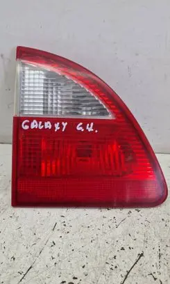 Tailgate rear/tail lights