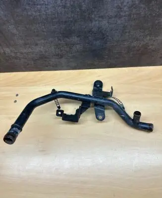 Audi A4 S4 B5 8D Engine coolant pipe/hose 028121065S