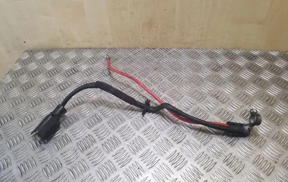 Skoda Octavia Mk2 (1Z) Positive cable (battery) 1K0971228L