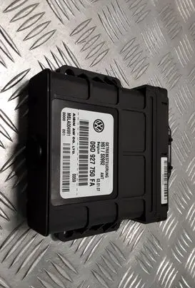 Volkswagen Touareg I Gearbox control unit/module 09D927750FA