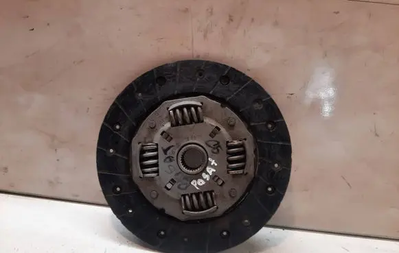 Volkswagen PASSAT B3 Clutch pressure plate 320018411