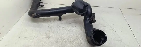 Volkswagen Golf V Intercooler hose/pipe 1K0145770B 1K0145702A 12AAA936