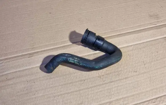Volvo V60 Engine coolant pipe/hose BG918B160GA