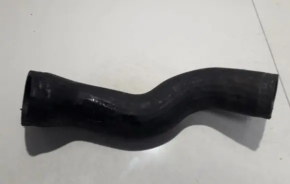 Volvo XC90 Intercooler hose/pipe 30680217