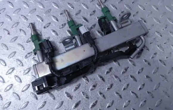 Toyota Yaris XP210 Fuel injectors set 23250F3020