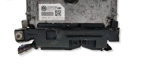 Seat Ibiza IV (6J,6P) Engine control unit/module 03C906024BK 7V63AEN5J 6160150207
