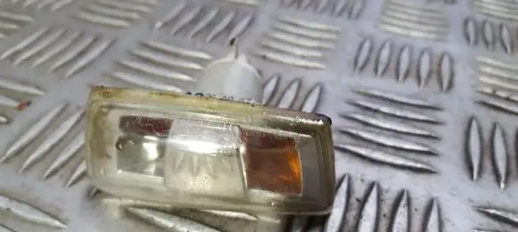 Opel Astra H Front fender indicator light t090025