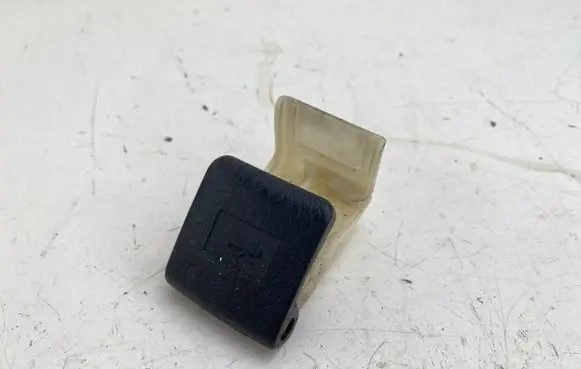 Toyota Avensis T220 Engine bonnet (hood) release handle