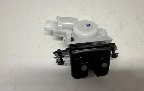 Toyota C-HR II Tailgate/trunk/boot lock/catch/latch ME02AS
