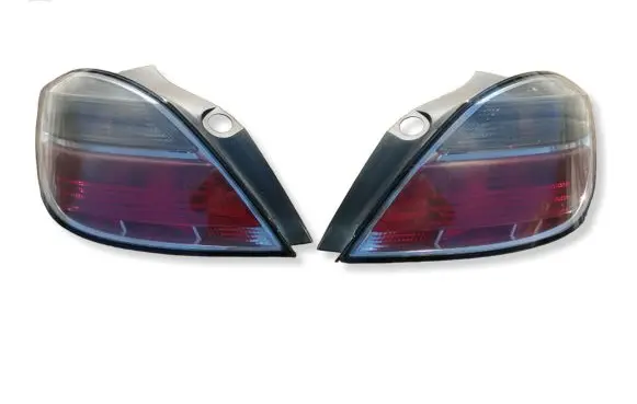 Opel Astra H Rear/tail lights set 13222324LH 13222325RH