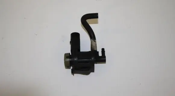 Audi A6 S6 C6 4F Turbo solenoid valve 1J0906283C