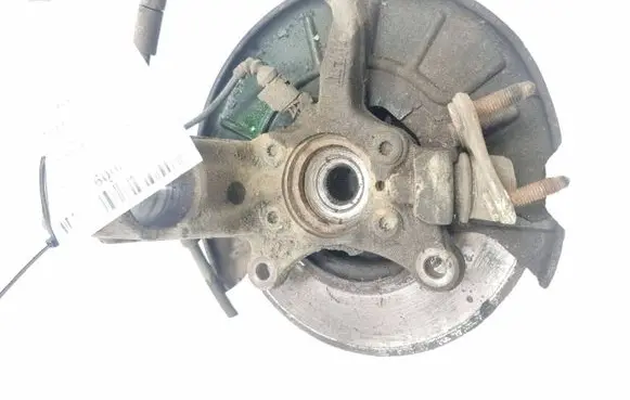 Volkswagen Touran I Front wheel hub spindle knuckle