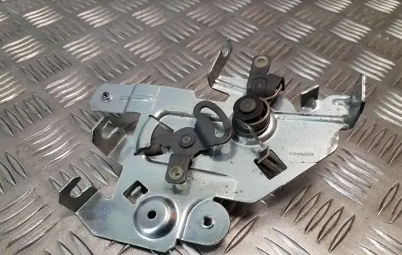 Opel Vivaro Sliding door lock 8200904016 93862245