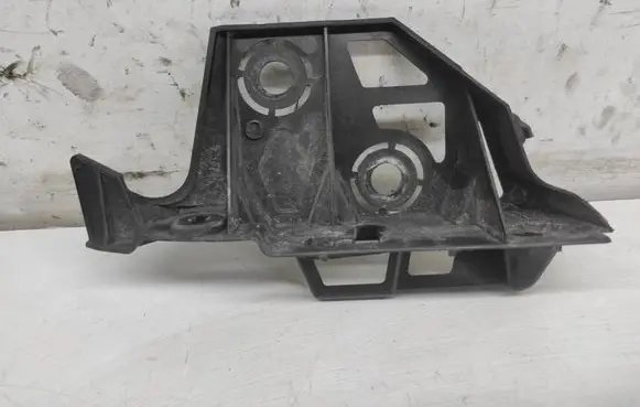 Peugeot 3008 I Front bumper mounting bracket 9684021080 9684022680