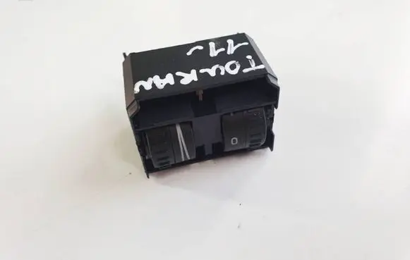 Volkswagen Touran II Light switch