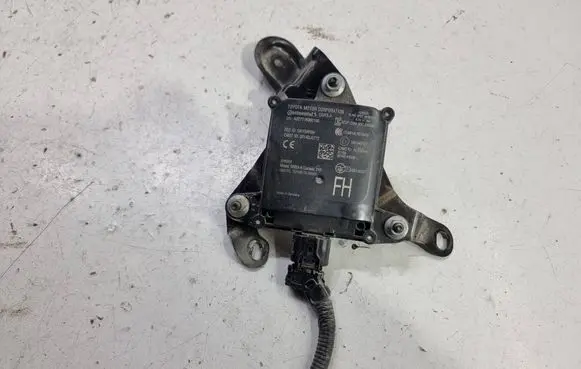 Toyota C-HR I Blind spot module 88162F4030 10R047527 202LSC077